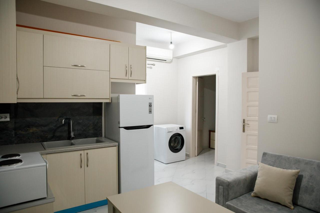 Logli Apartments Gjirokaster Luaran gambar