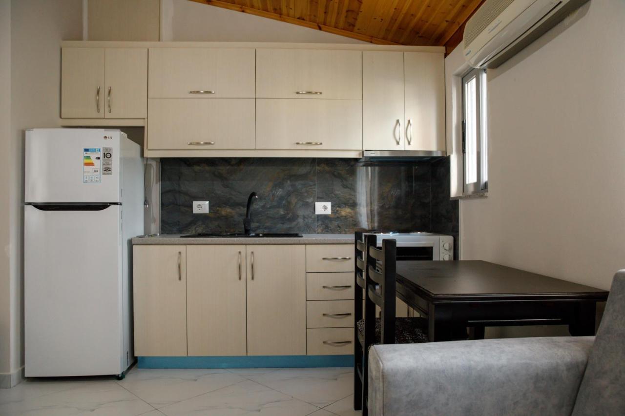 Logli Apartments Gjirokaster Luaran gambar