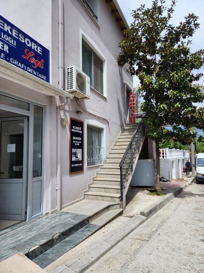 Logli Apartments Gjirokaster Luaran gambar
